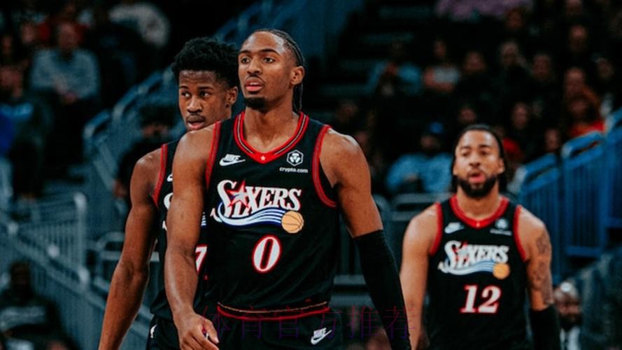 38分4板5助2断2帽,马克西燃尽遭绝杀!76人丢卡位战暴露致命短板 38分4板5助2断2帽,马克西燃尽遭绝杀!76人丢卡位战暴露致命短板